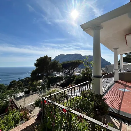 Apartment Marvelous Sea View