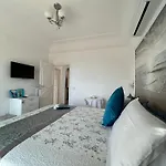 아파트 Marvelous Sea View